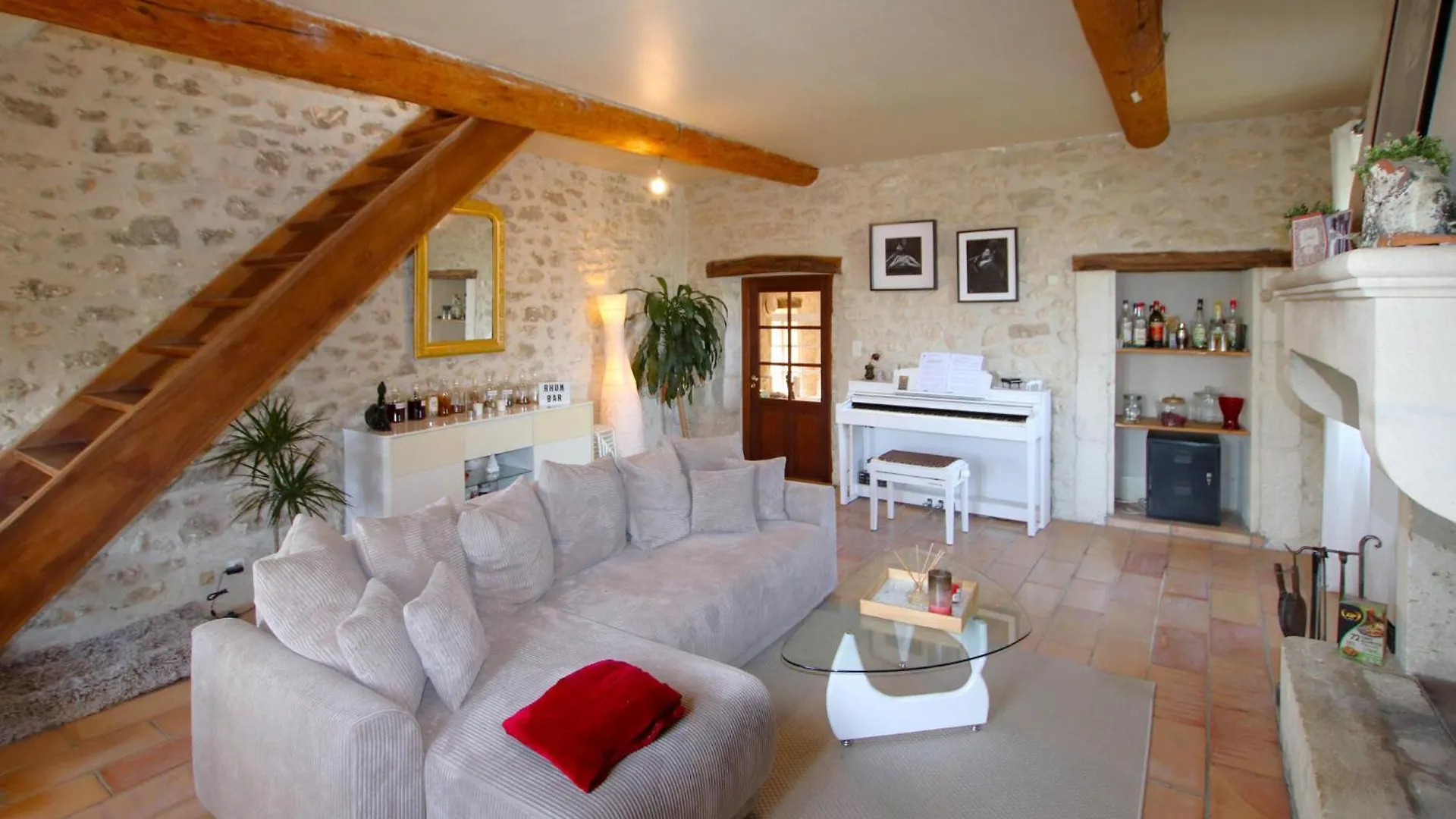 2 Bedroom Nice Home In Saint Restitut France