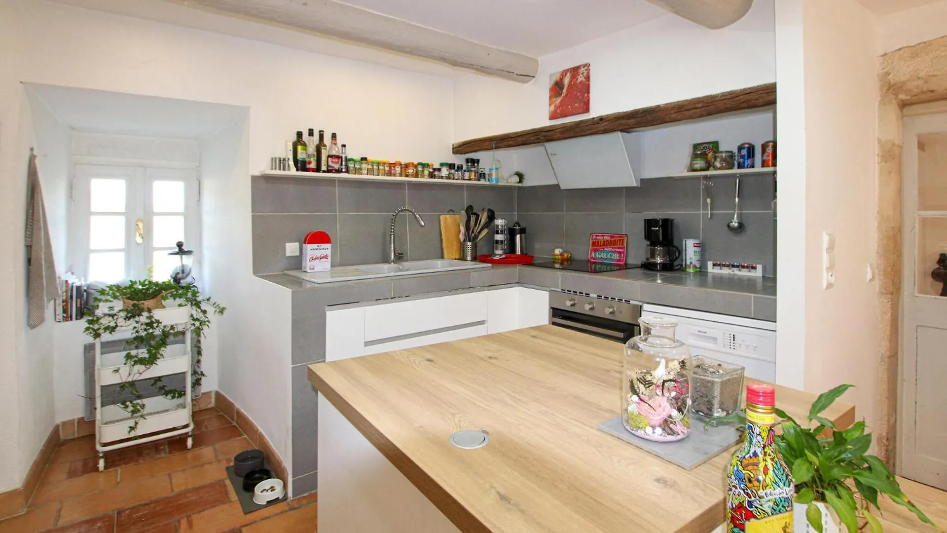 Holiday home 2 Bedroom Nice Home In Saint Restitut